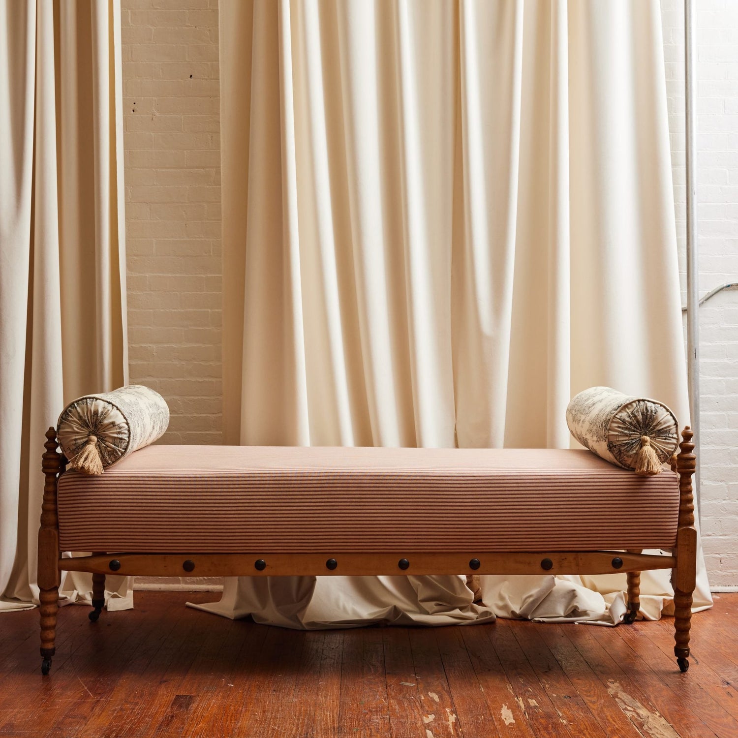 Bobbin Leg Chaise with Ticking Stripe