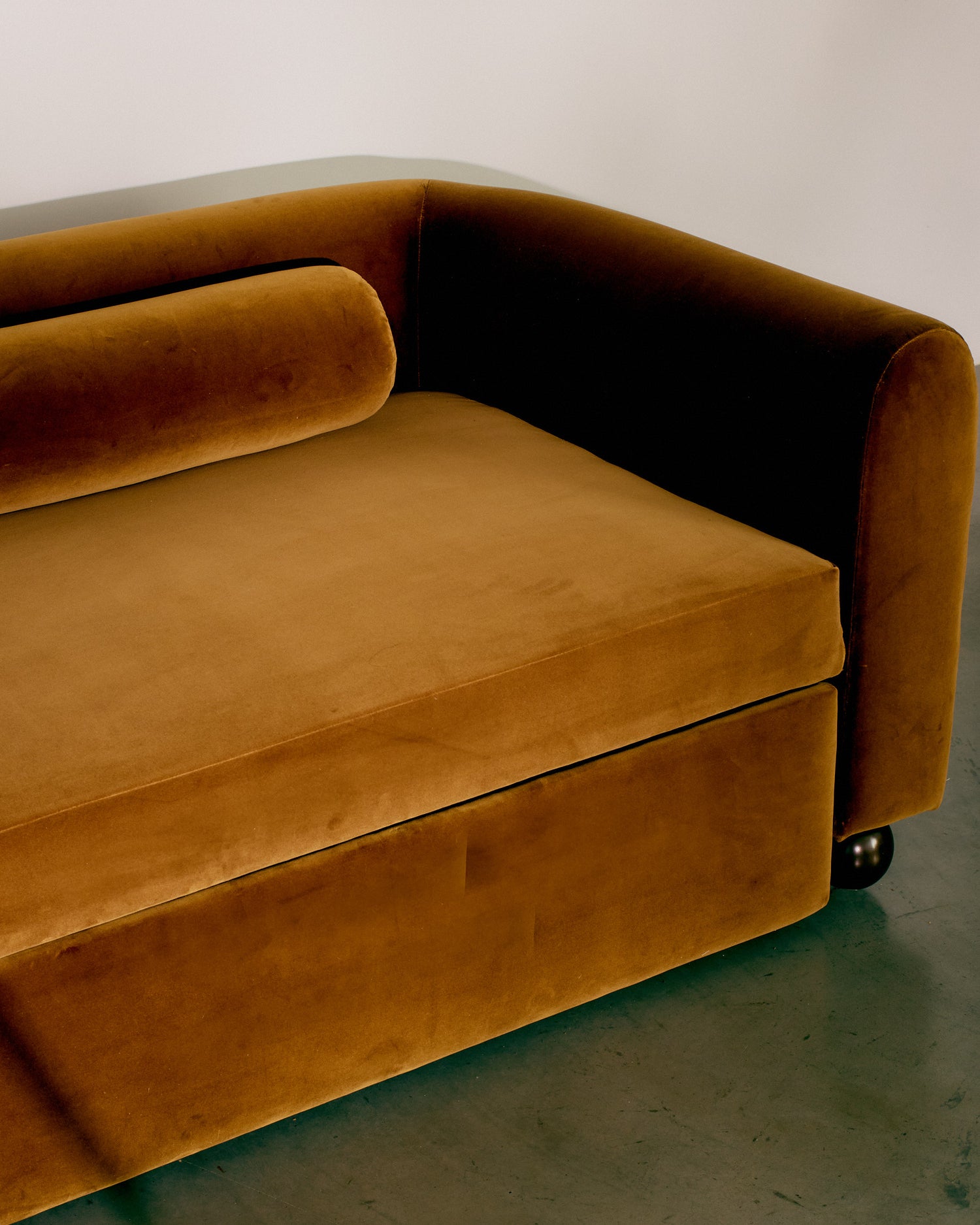 Overnite Sofa
