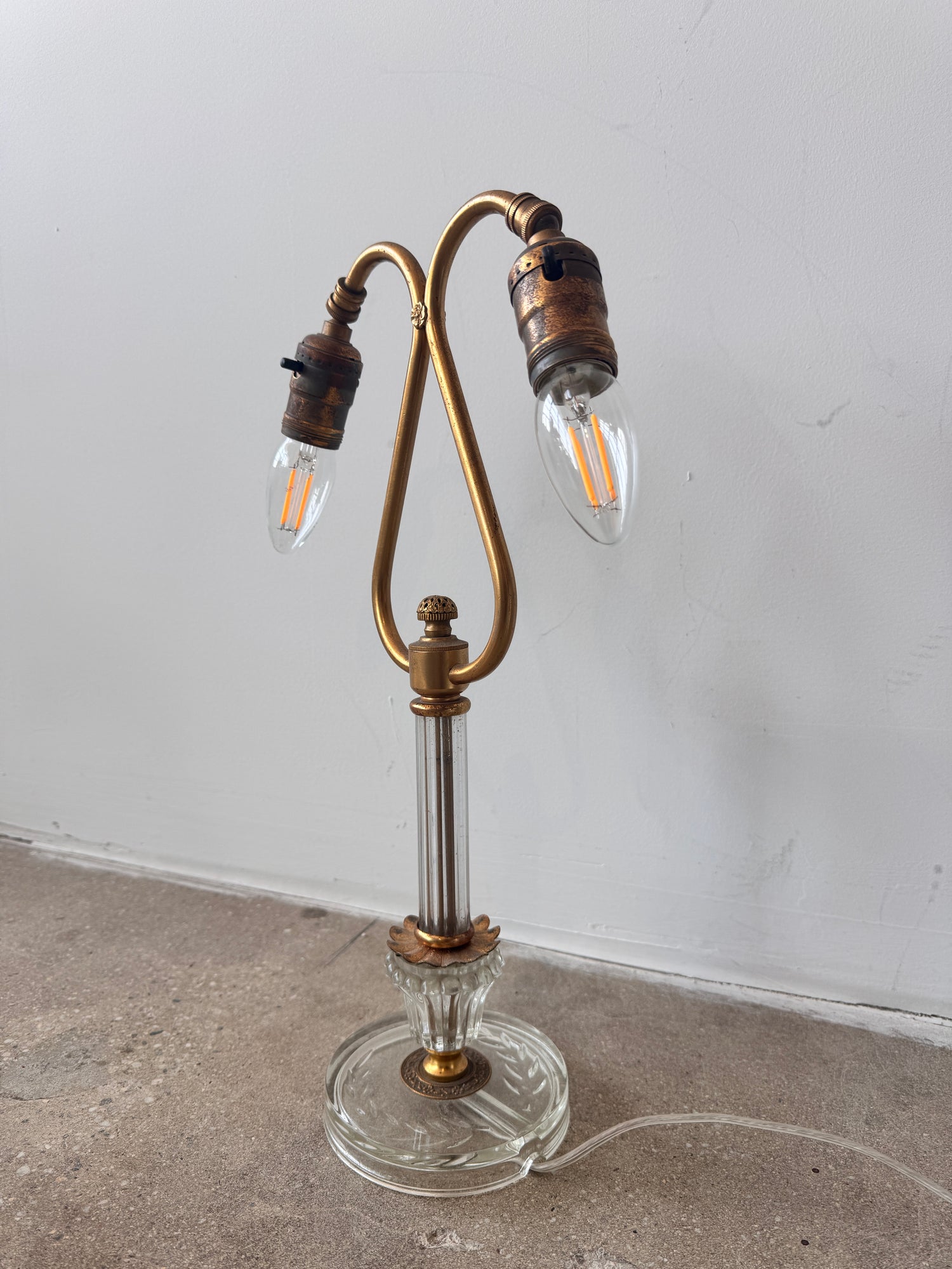Gooseneck Table Lamp